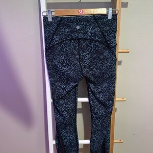 Lululemon Train Times 7/8 Pant 25” – Illuminate Multi Black / Black - Size 6